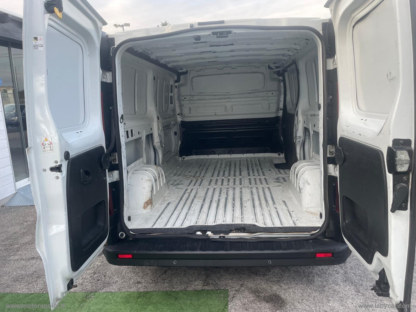 Trafic T29 dCi130 PC-TN Furgone Start IVA ESCLUSA - immagine 5