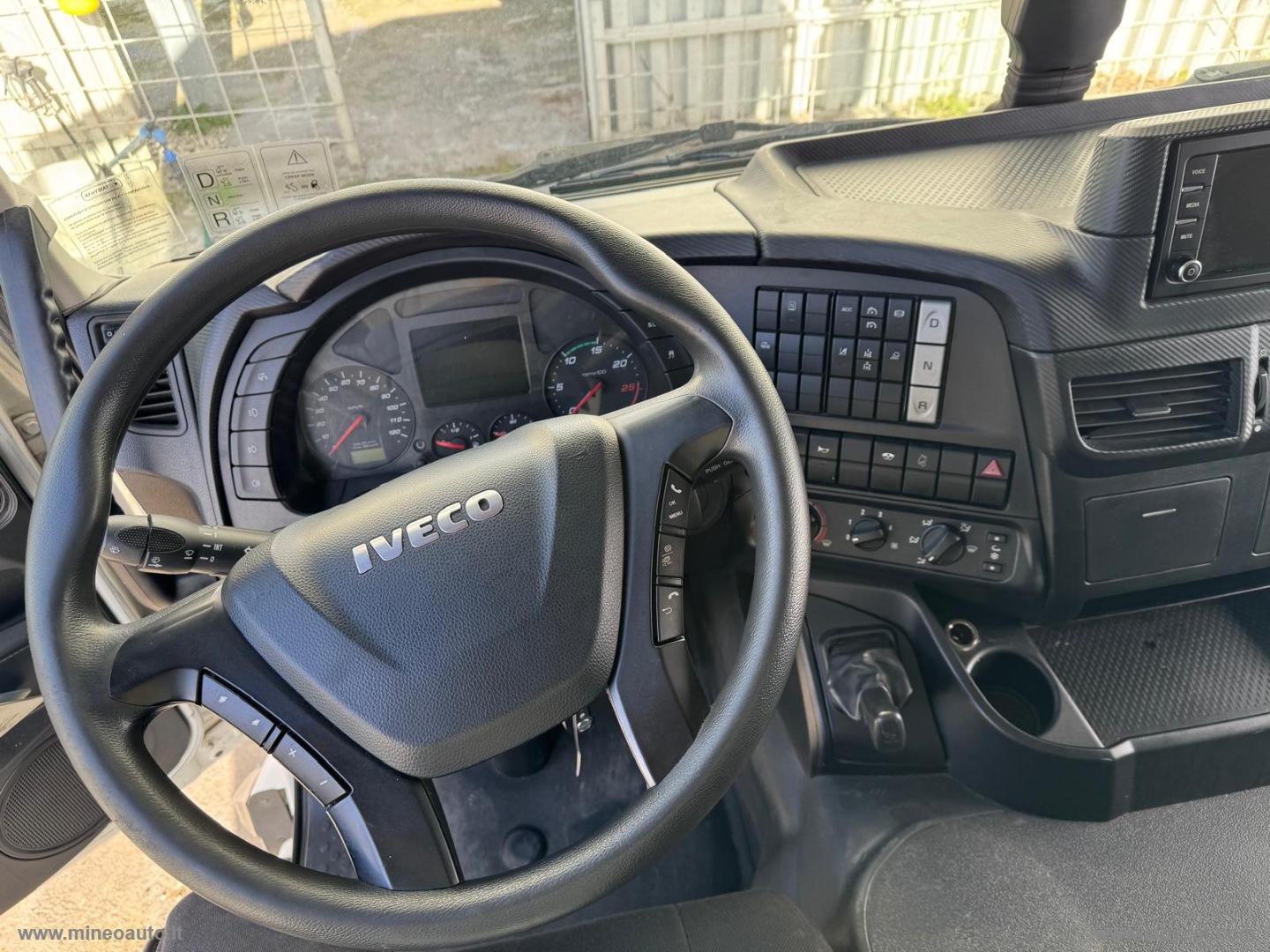STRALIS HI-ROAD AT440S46T EURO 6 - immagine 5