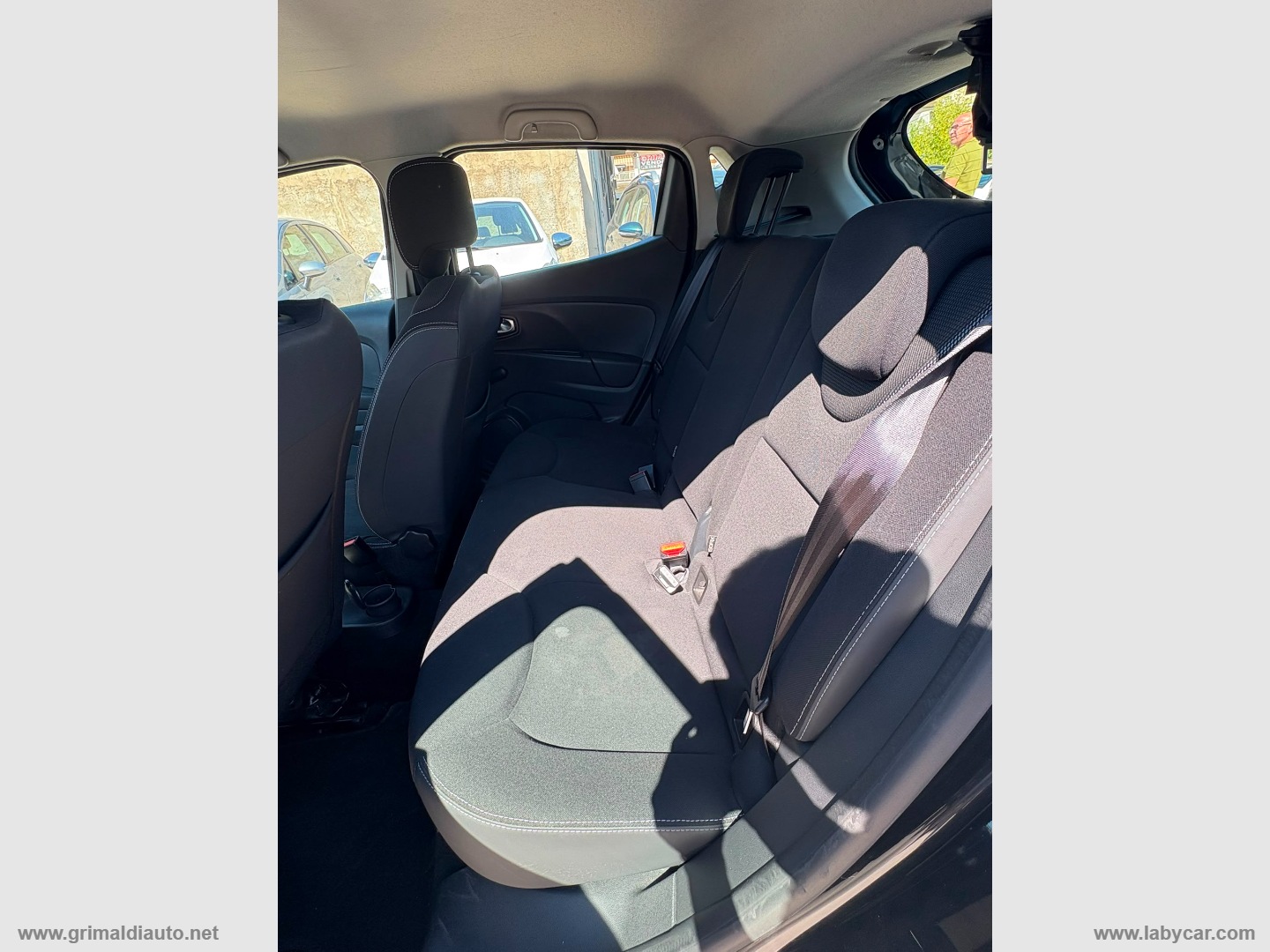 Clio dCi 8V 75CV 5p. Moschino Intens - immagine 5