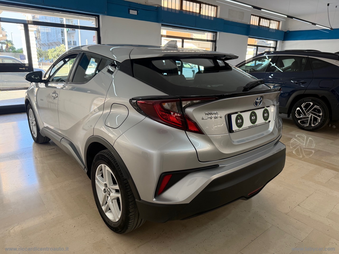 C-HR 1.8 Hybrid E-CVT Active - immagine 5