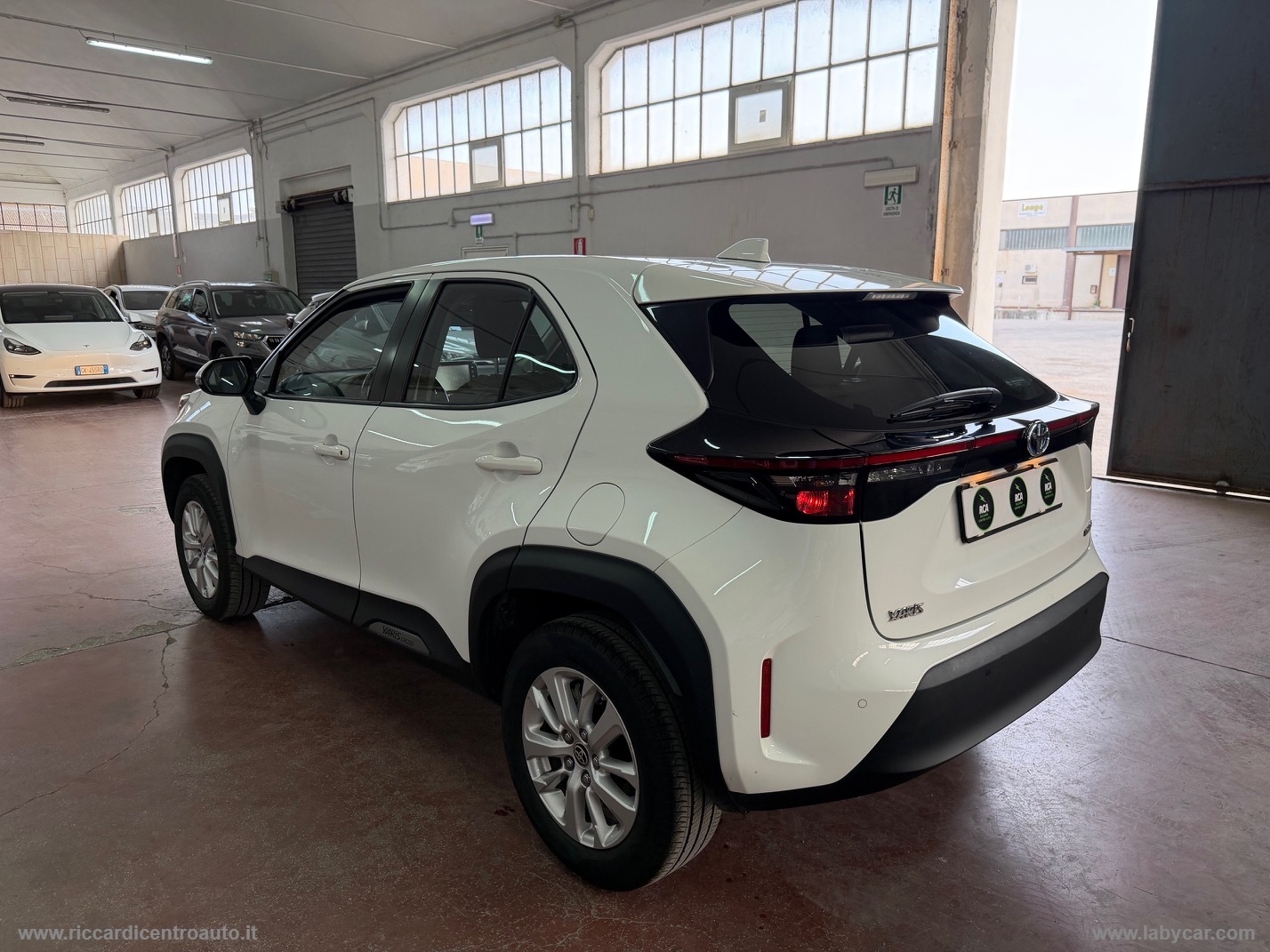 Yaris Cross 1.5 Hybrid 5p. E-CVT Busin. - immagine 5