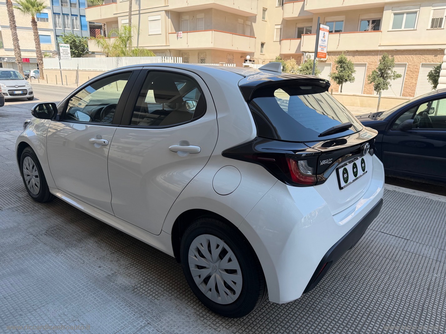 Yaris 1.5 Hybrid 5p. Active - immagine 5