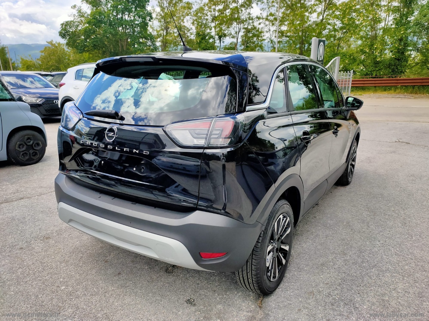 Opel Crossland Crossland 1.2 T. 12V 130CV aut.S&S Eleg. - Immagine 5