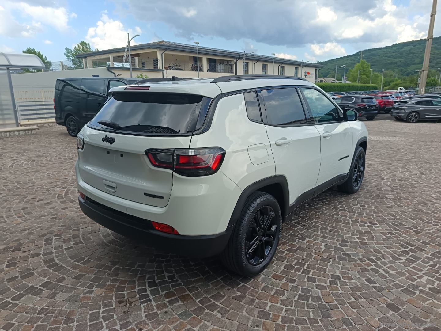 Jeep Compass 1.3 T4 2WD Night Eagle - Immagine 5