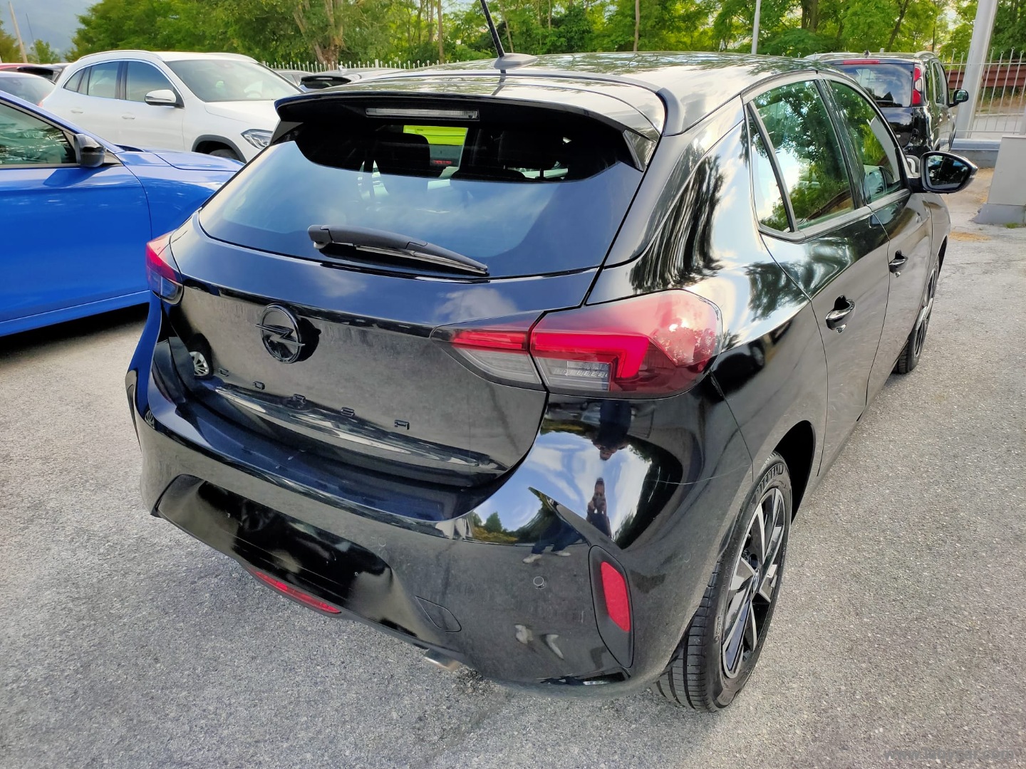 Opel Corsa 1.2 100 CV GS - Immagine 5