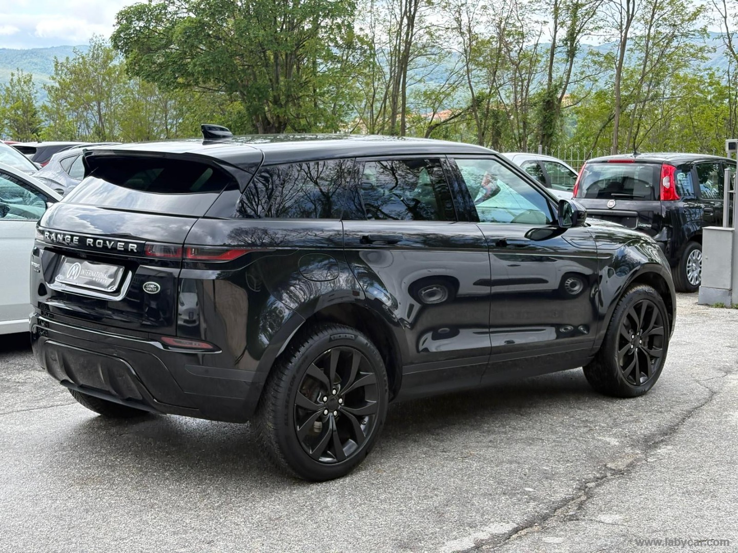 RR Evoque 2.0D L.Flw 150 AWD Auto SE - immagine 5
