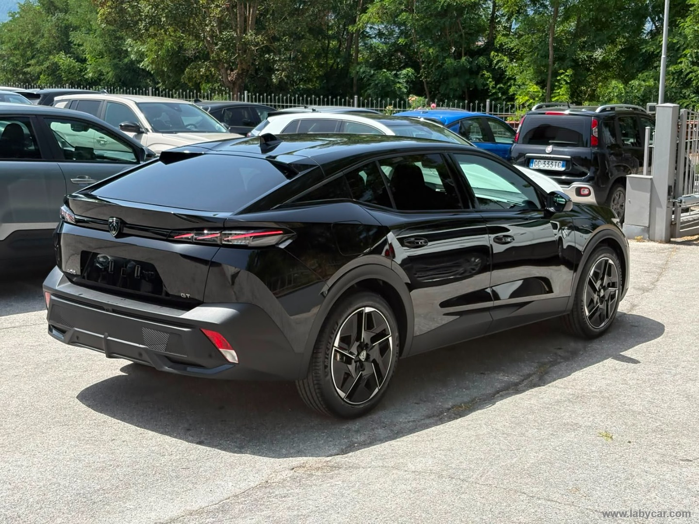 Peugeot 408 Hybrid 145 e-DCS6 GT - Immagine 5