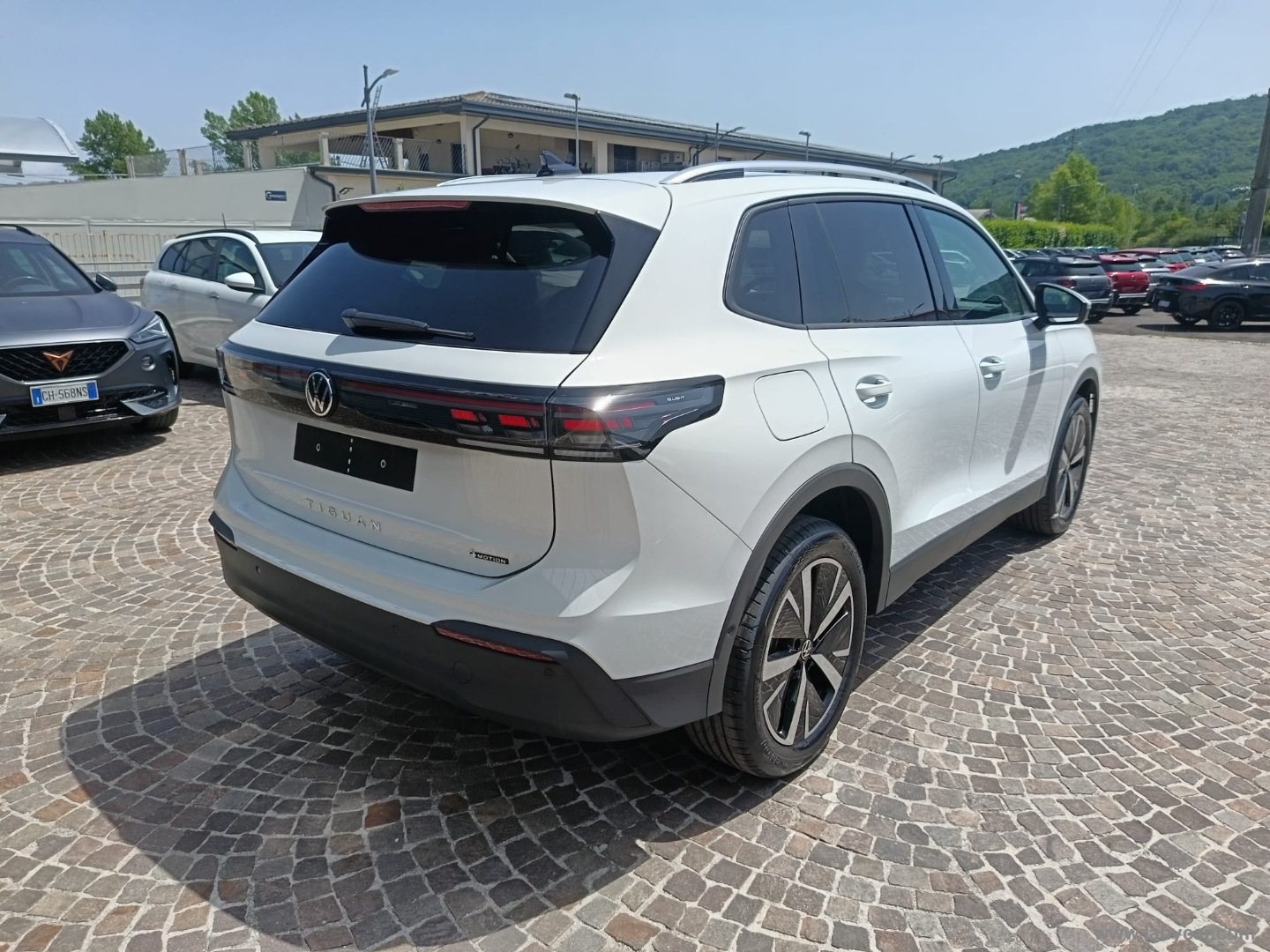 Volkswagen Tiguan 2.0 TDI 193 CV DSG 4M. Edit. Pl. - Immagine 5
