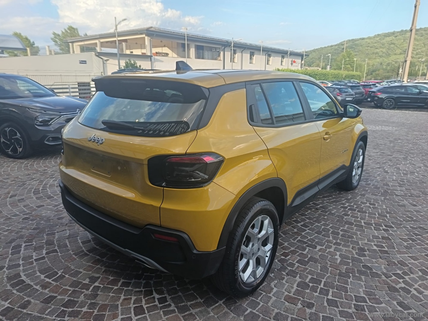 Jeep Avenger 1.2 Turbo Altitude - Immagine 5