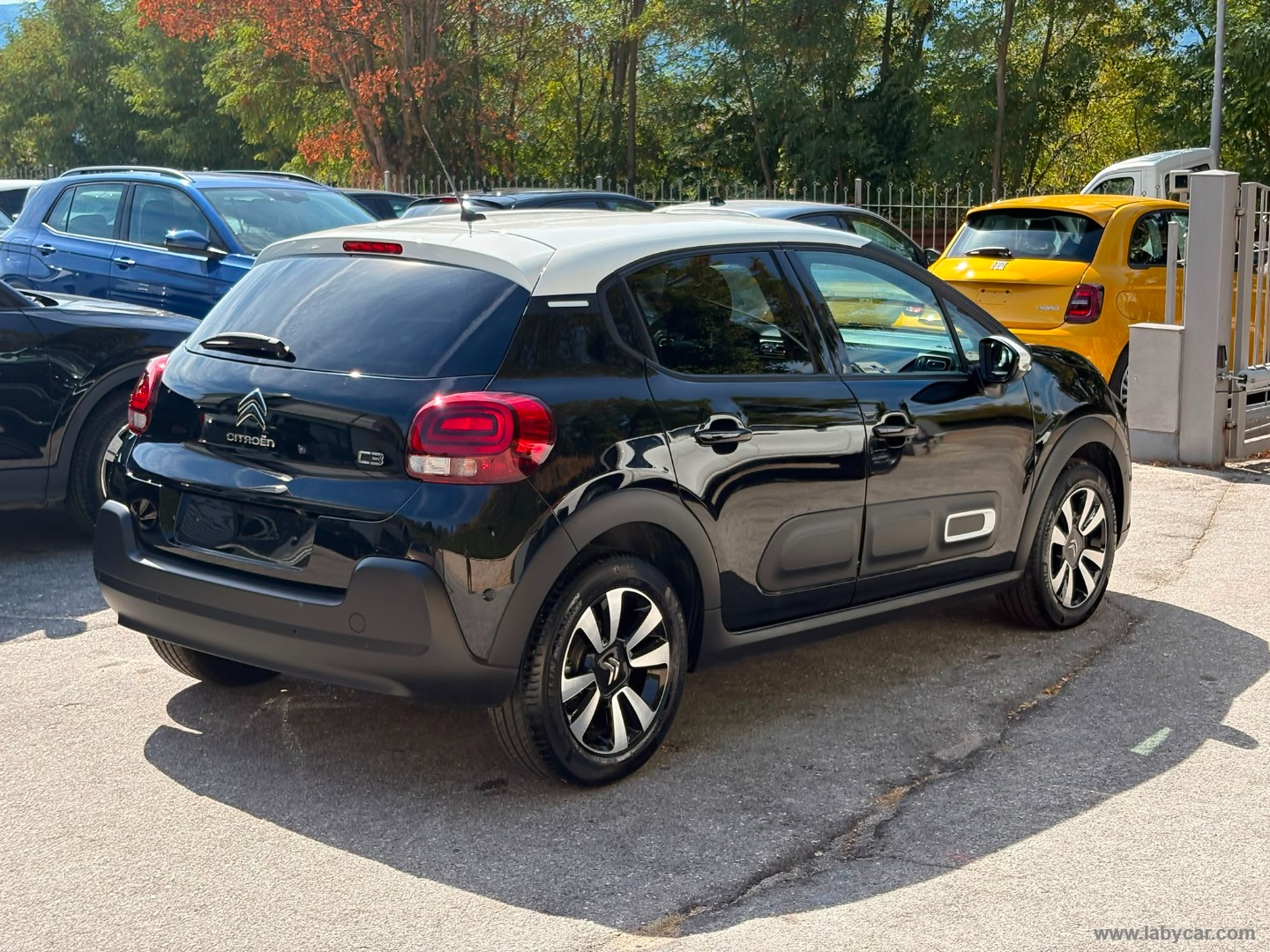 Citroën C3 PureTech 110 S&S Shine - Immagine 5