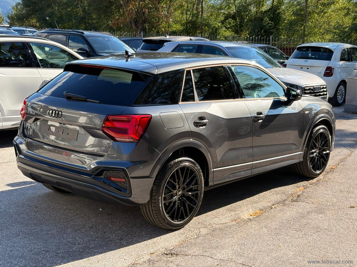 Audi Q2 35 TDI S tronic Identity Black - Immagine 5