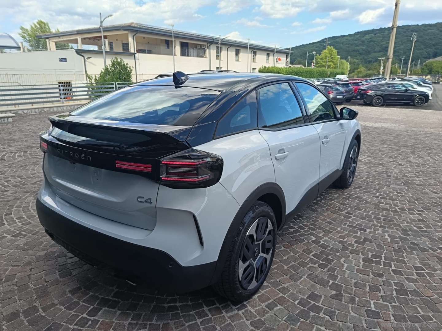 Citroën C4 Hybrid 145 e-DCS6 Plus - Immagine 5