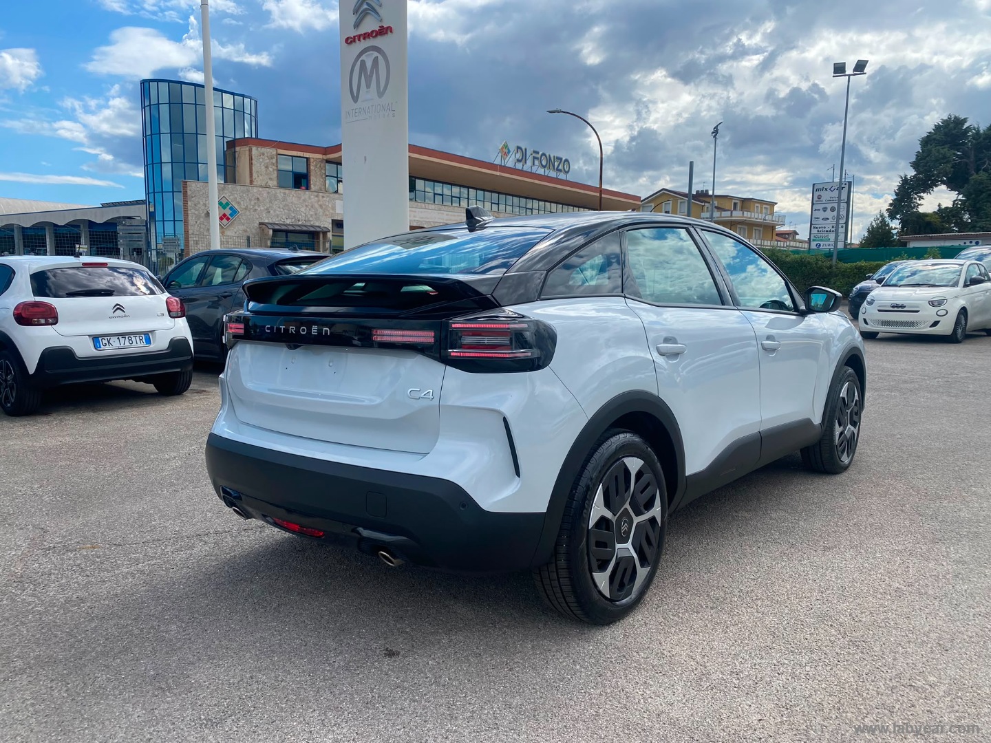 Citroën C4 Hybrid 145 e-DCS6 Plus - Immagine 5