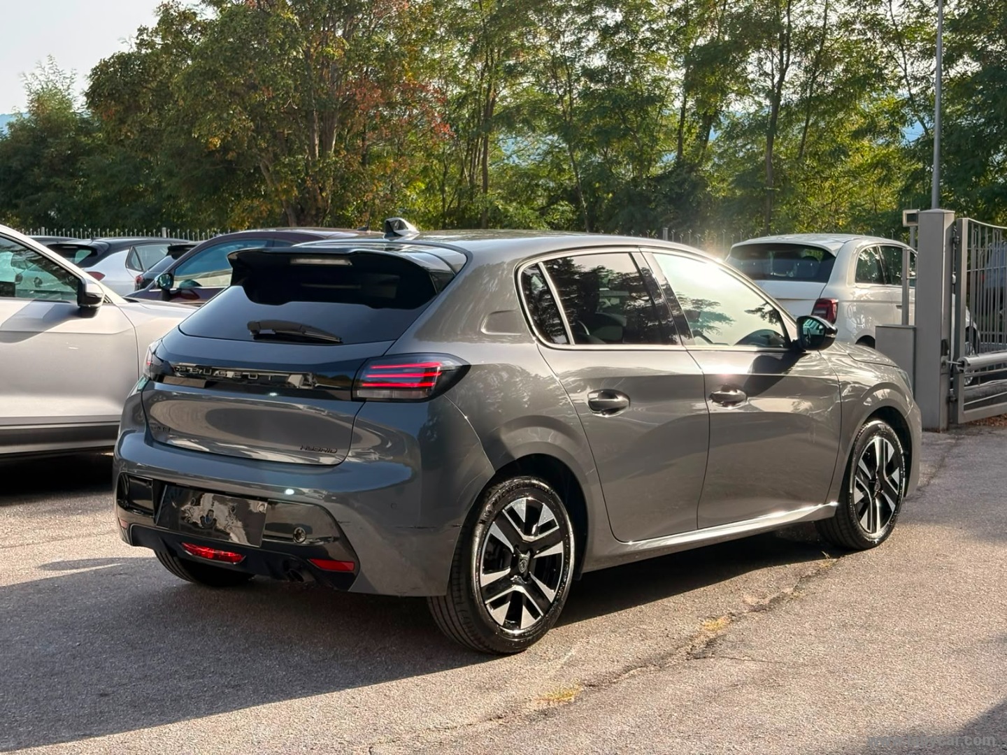 Peugeot 208 Hybrid 110 e-DCS6 Allure - Immagine 5