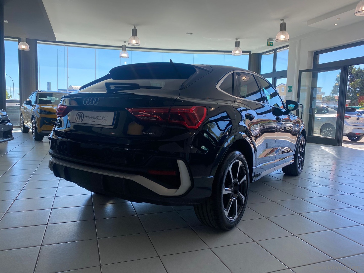 Audi Q3 SPB 35 TDI quattro S tr. S line ed. - Immagine 5