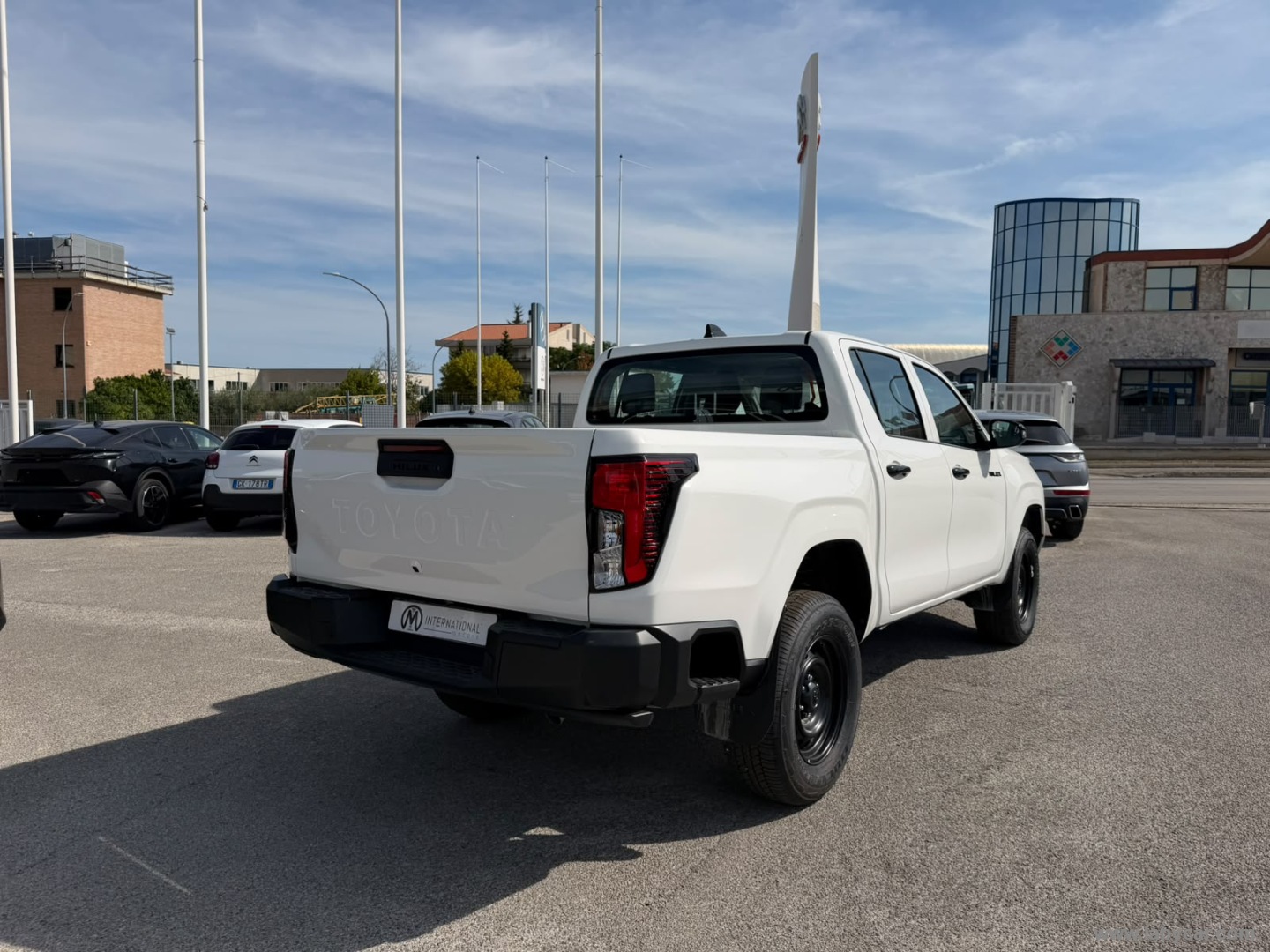 Toyota Hilux 2.8 D-4D 48V A/T 4WD DC Hilux - Immagine 5