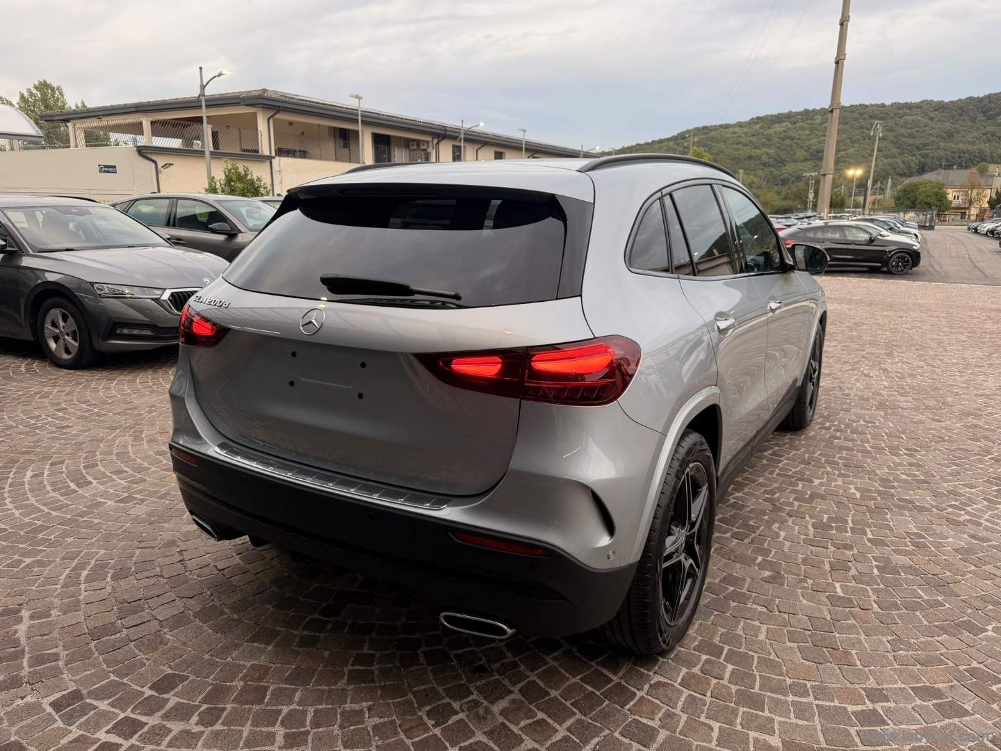 Mercedes-Benz Classe GLA GLA 200 d Automatic AMG Line Extra - Immagine 5