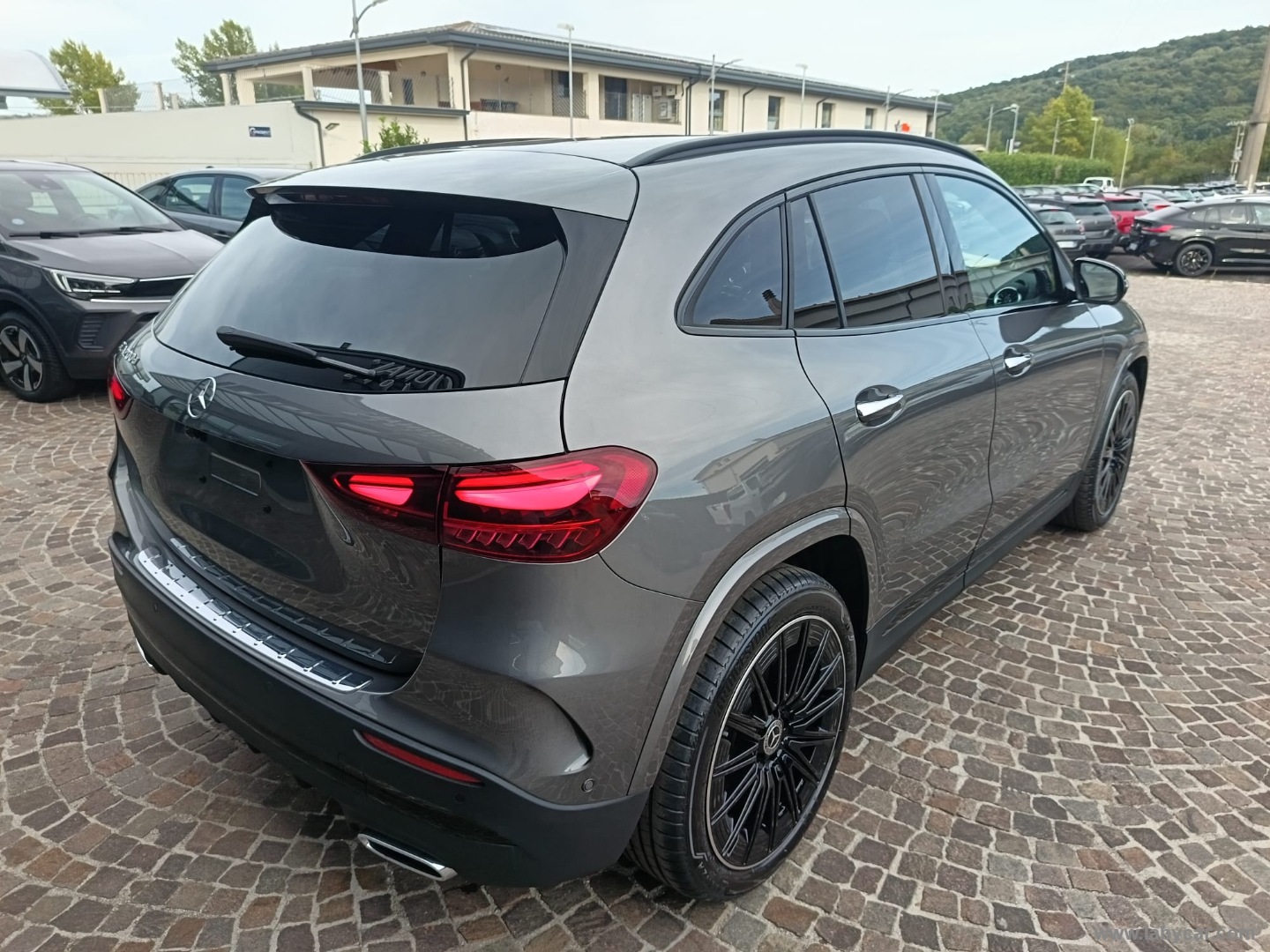 Mercedes-Benz Classe GLA GLA 200 d Automatic AMG Line Extra - Immagine 5