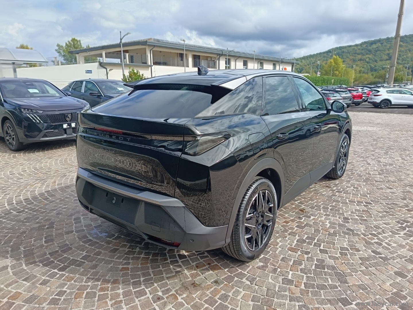 Peugeot 3008 Hybrid 145 e-DCS6 GT - Immagine 5