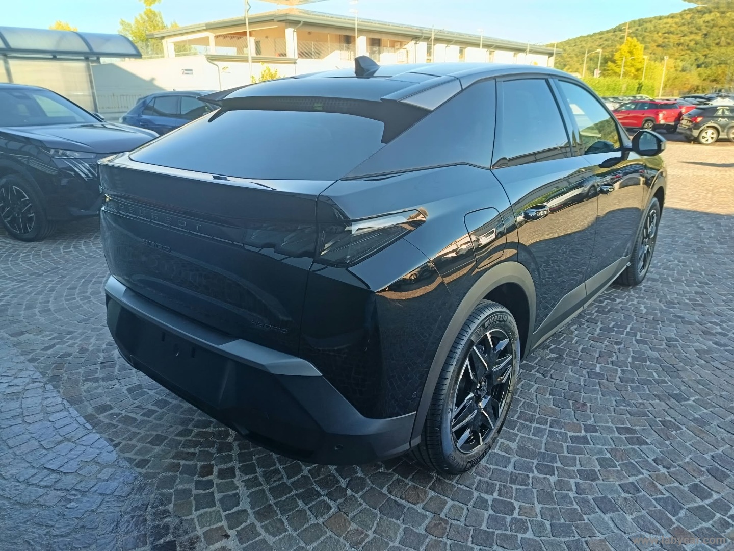 3008 Hybrid 145 e-DCS6 GT - immagine 5