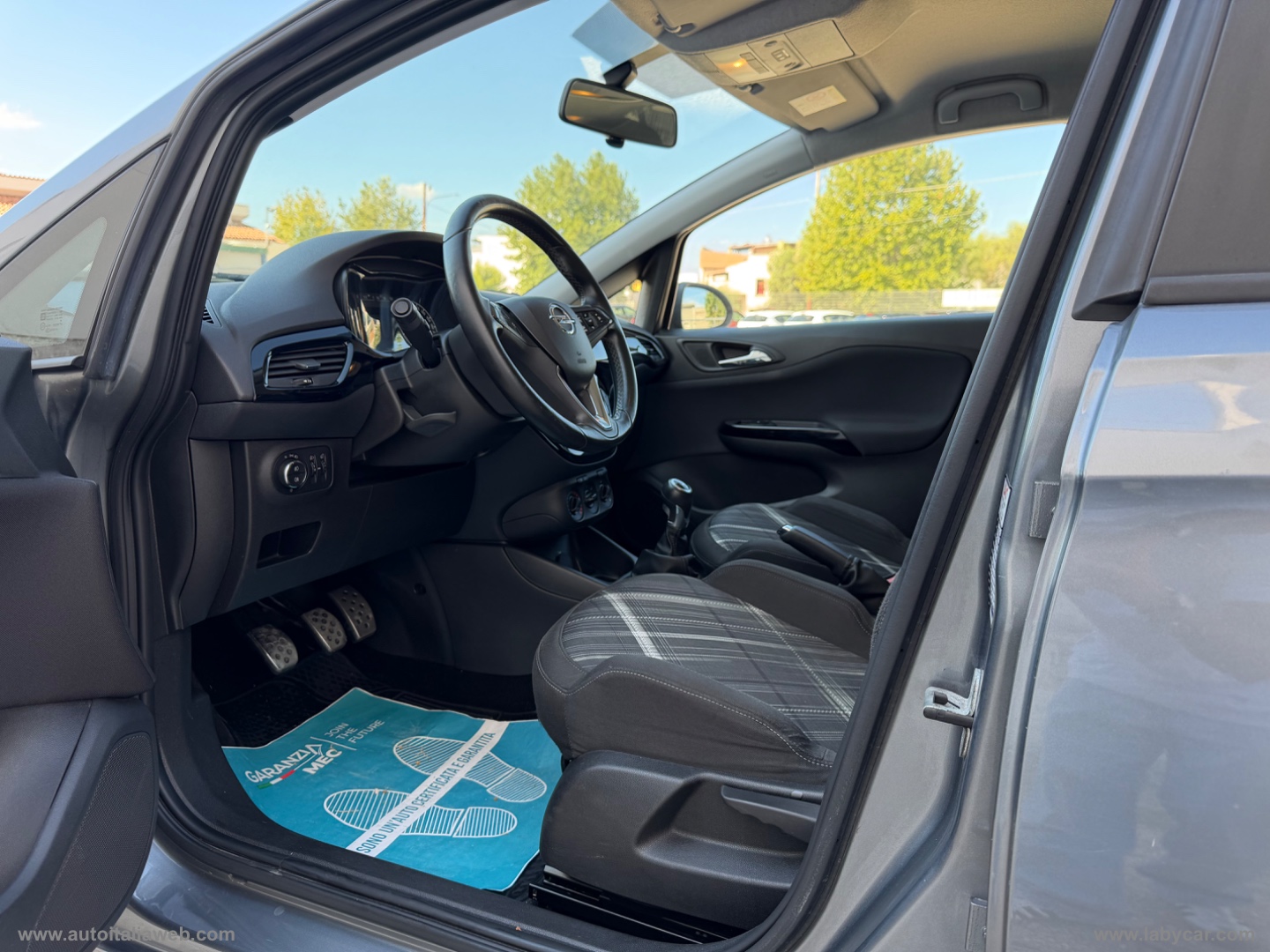 Corsa 1.4 90 CV GPL Tech 5p. n-Joy - immagine 5