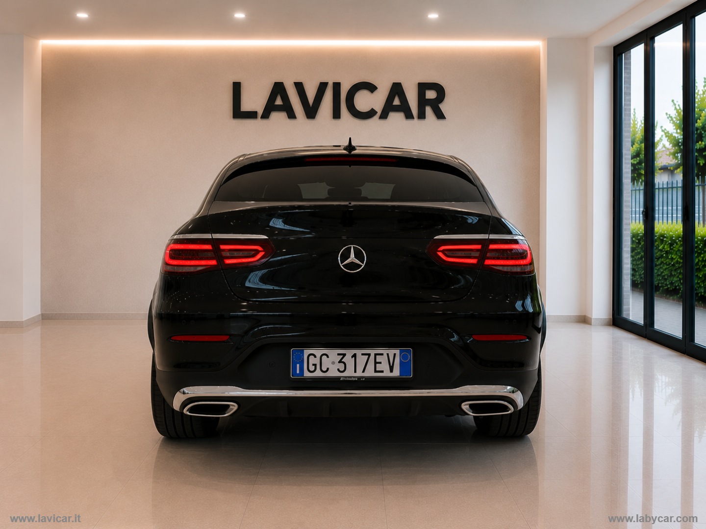 GLC 220 d 4Matic Coupé Premium Plus AMG - immagine 5