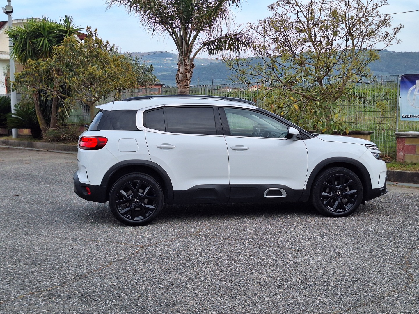 C5 Aircross BlueHDi 130 S&S EAT8 Shine - immagine 5