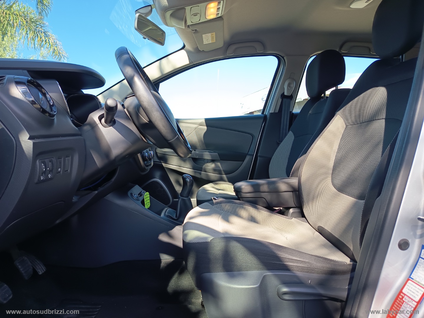Captur 1.5 dCi 8V 90 CV S&S Live NAVI - immagine 5
