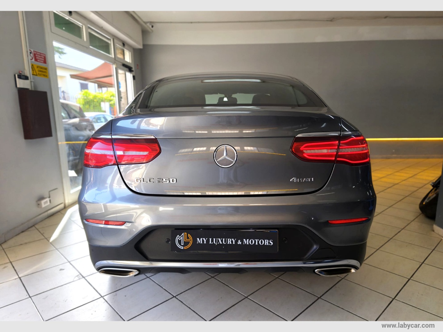 GLC 250 4Matic Coupé Premium AMG - immagine 5