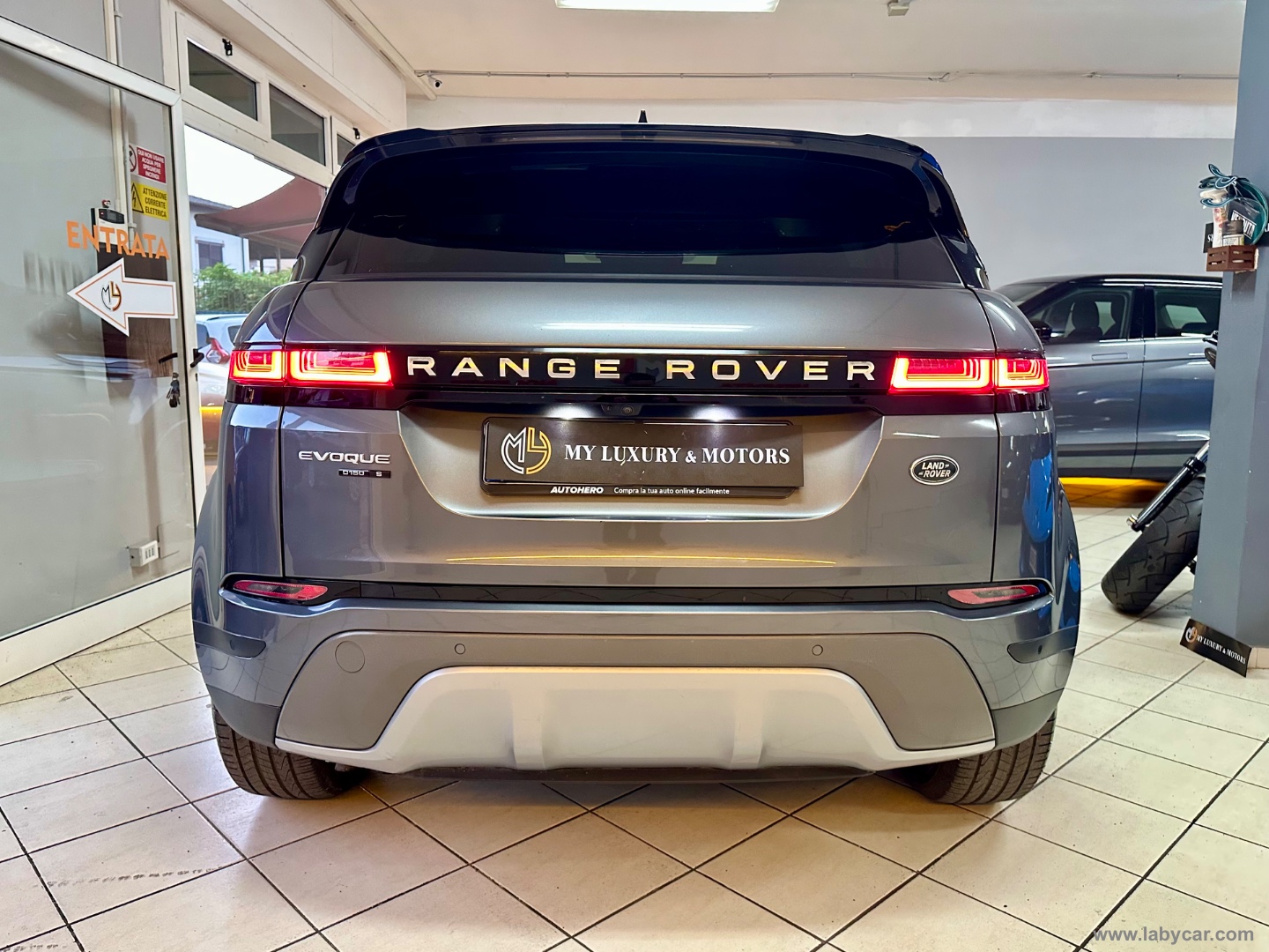 RR Evoque 2.0D L.Flw 150 AWD Auto S - immagine 5