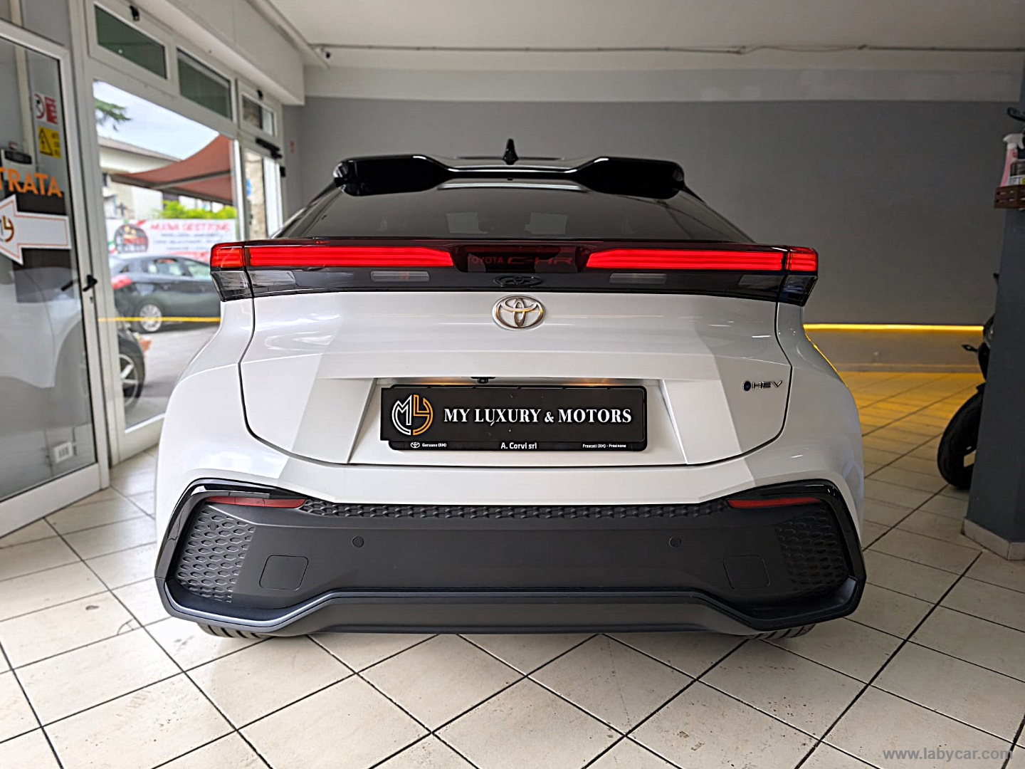 C-HR 1.8 Hybrid E-CVT Lounge 25.000KM*FULL - immagine 5