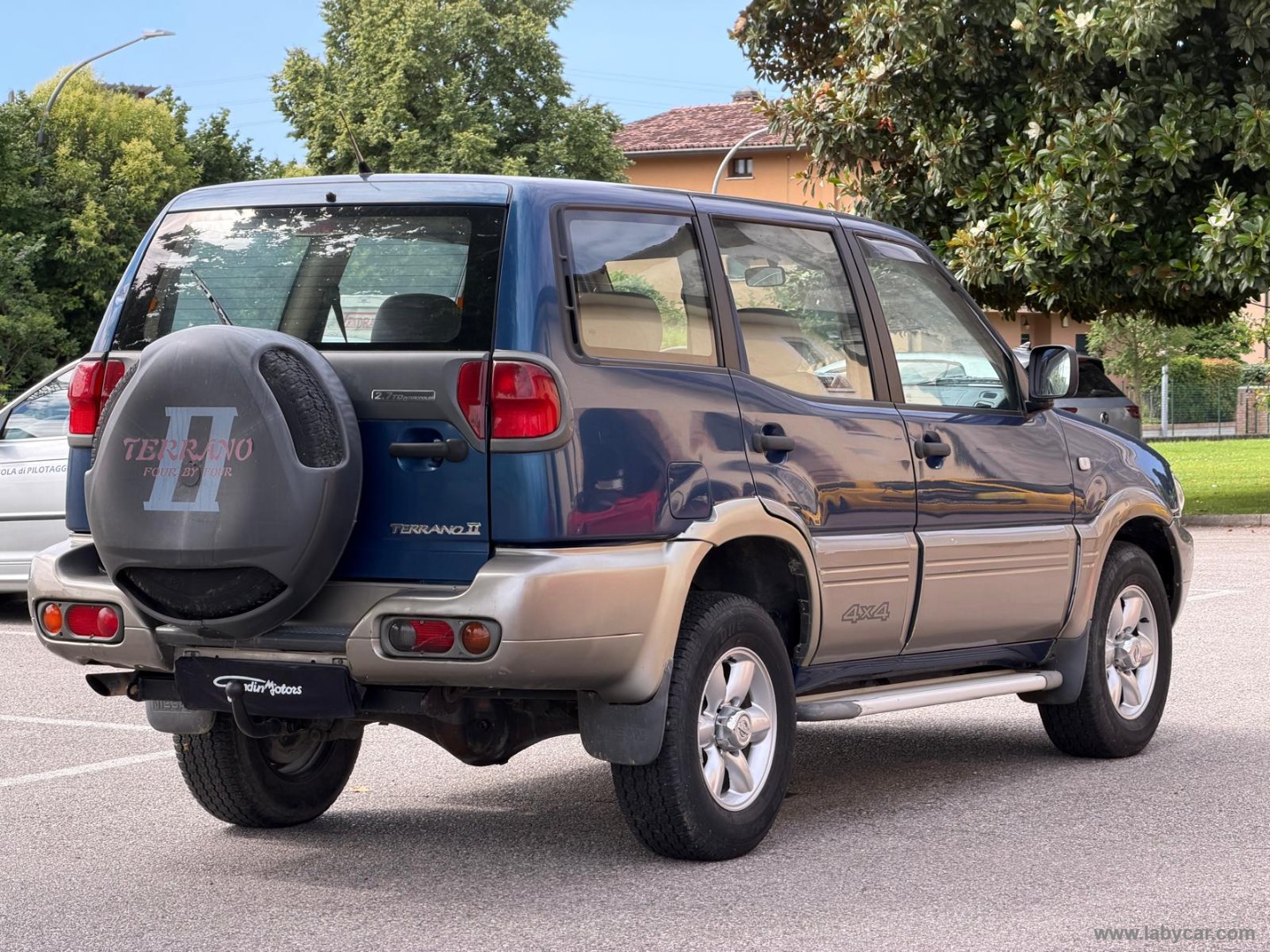 Terrano II 2.7 Tdi 5p. Elegance TRAINO 28Q.LI-NEOPATENTATI - immagine 5