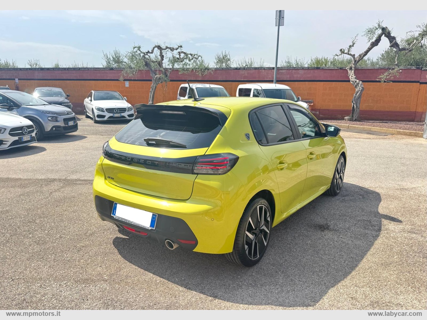 208 GT PACK 1.2 100CV 5P. - immagine 5