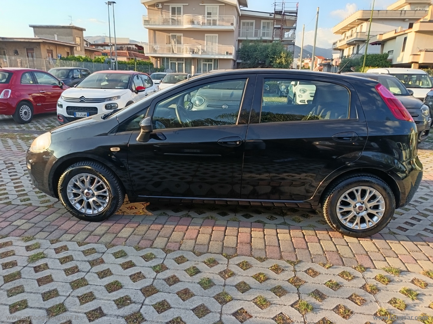 Punto 1.2 8V 5p. LOUNGE POSS. IMPIANTO GPL - immagine 5