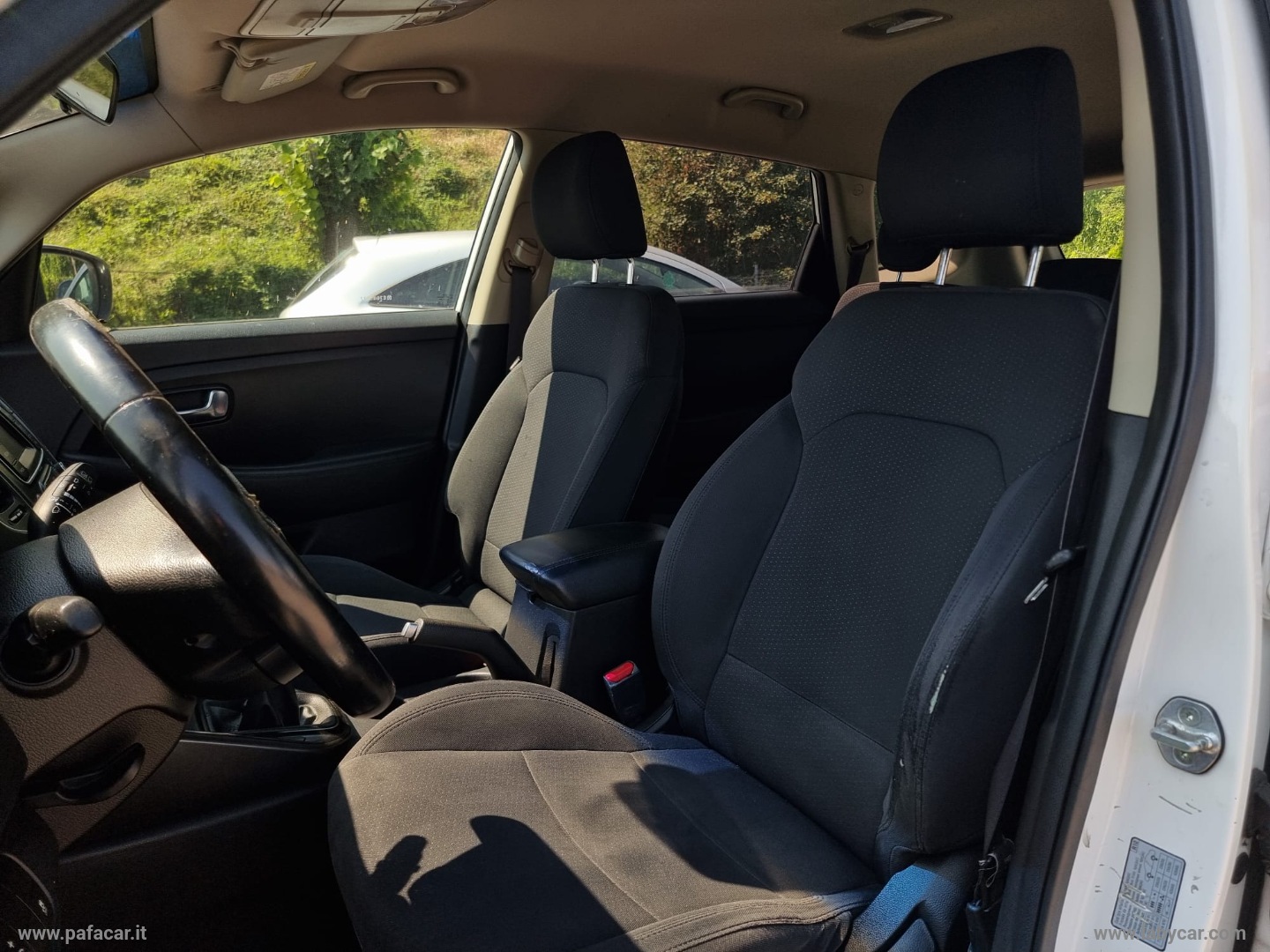 Carens 1.7 CRDi 115 CV Cool - immagine 5