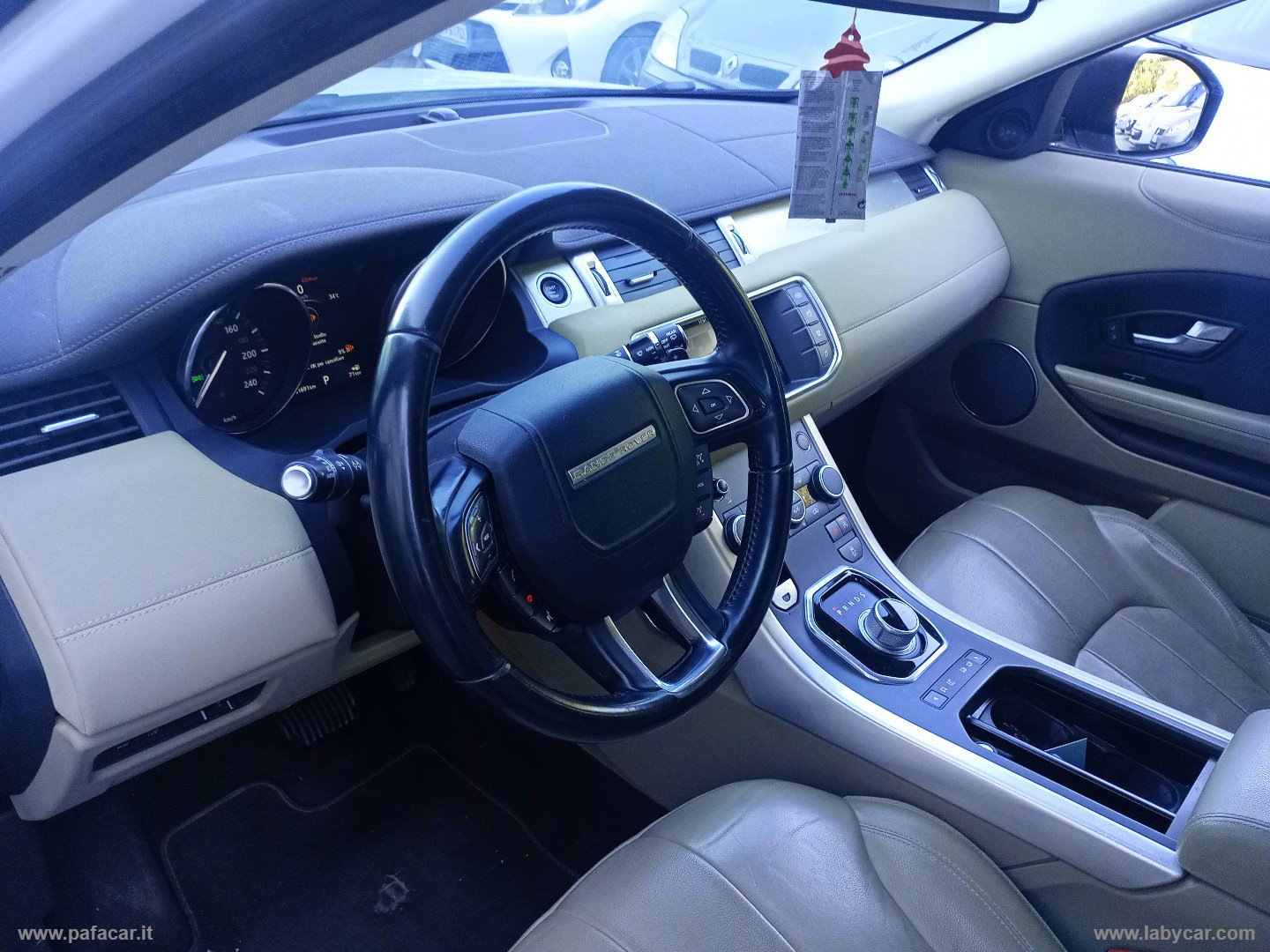 RR Evoque 2.0 TD4 150 CV 5p. Pure - immagine 5