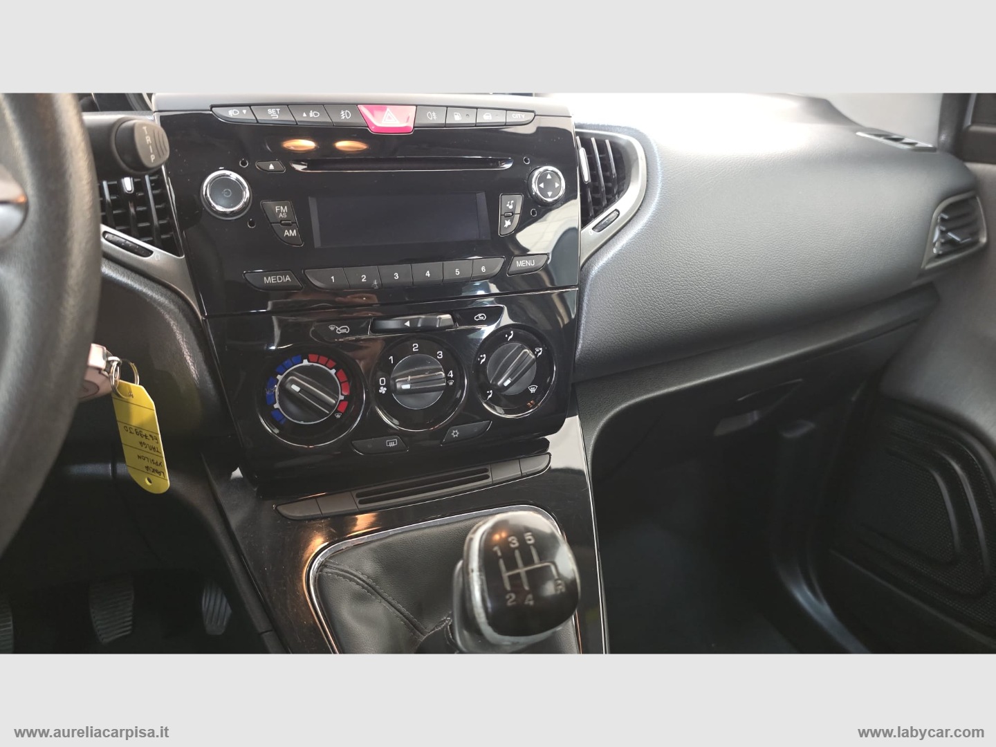 Ypsilon 1.2 69 CV 5p. GPL Ecochic Silver - immagine 5