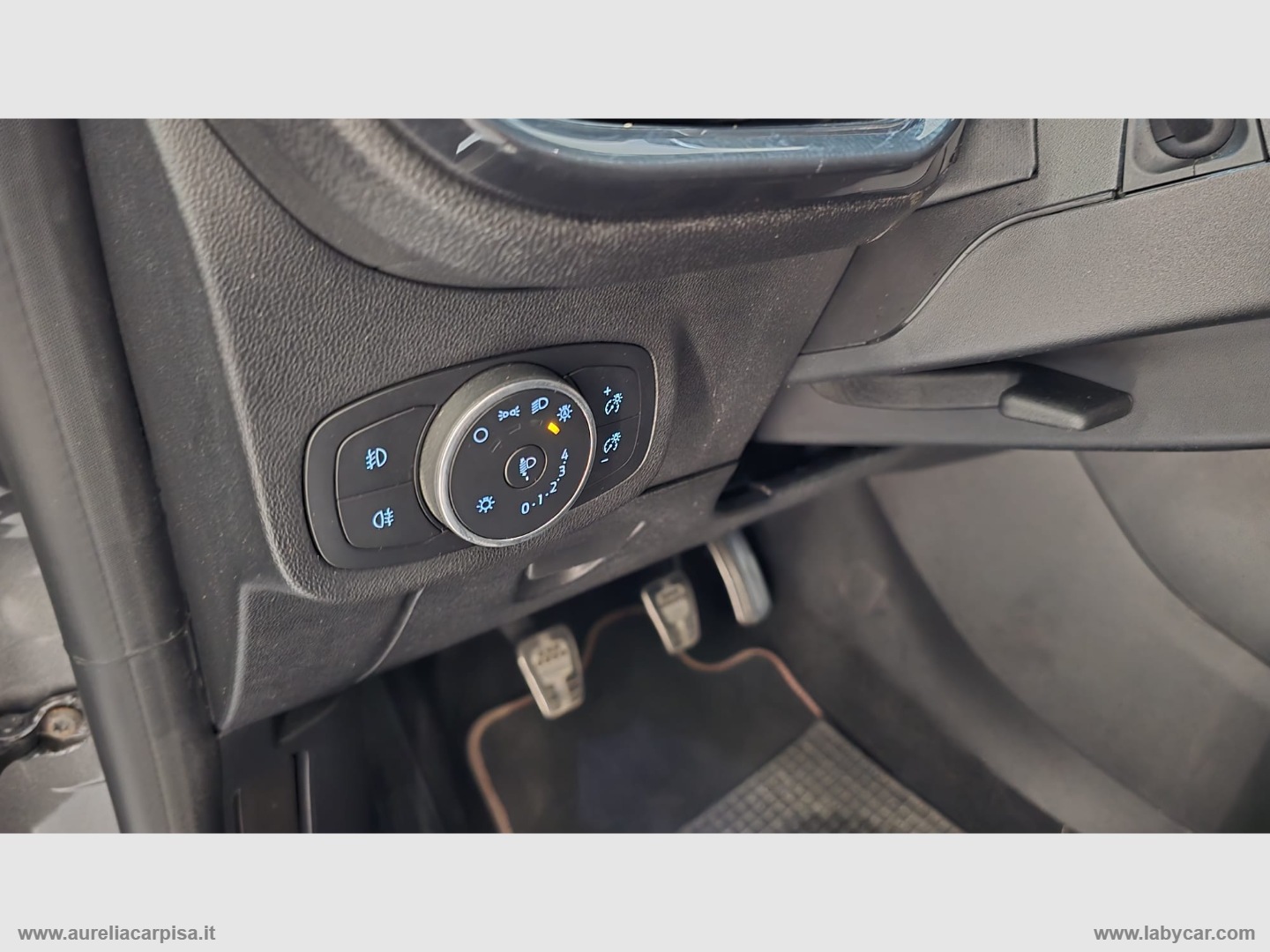 Fiesta 1.5 EcoBlue 5p. ST-Line - immagine 5