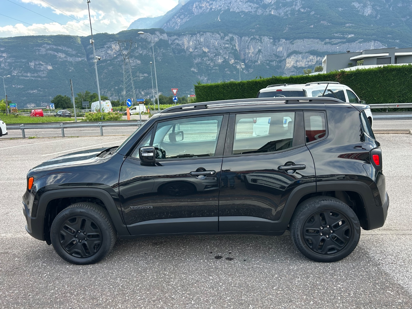 Renegade 2.0 Mjt 4WD Active Drive Sport - immagine 5