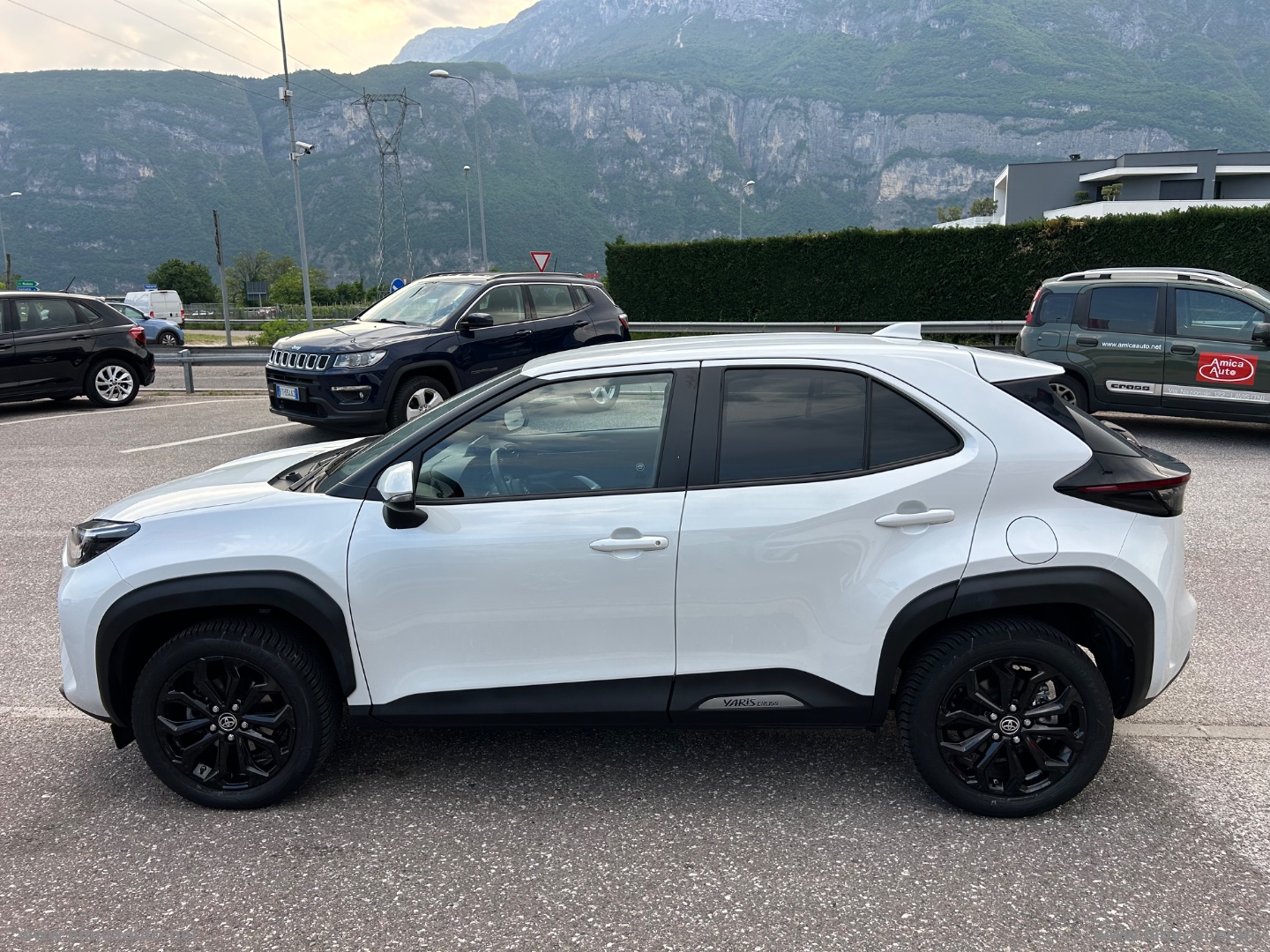 Yaris Cross 1.5 Hyb. 5p. E-CVT AWD Trend - immagine 5