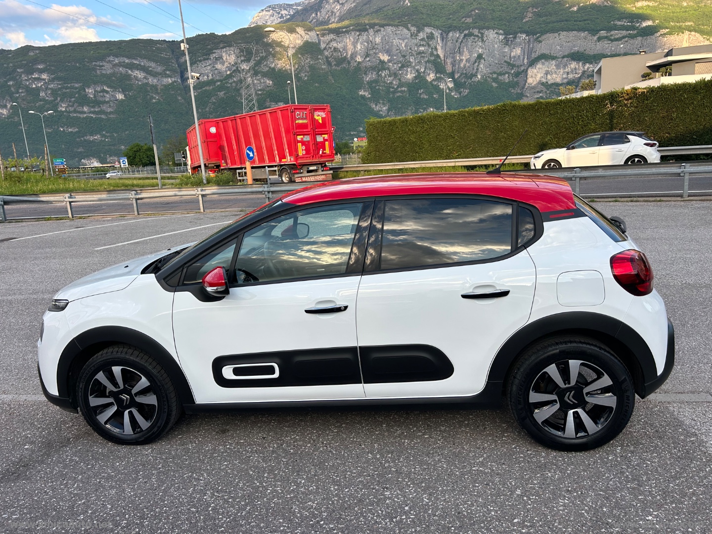 C3 PureTech 83 S&S Shine VERNICE BICOLORE - BIANCO/TETTO ROSSO - immagine 5