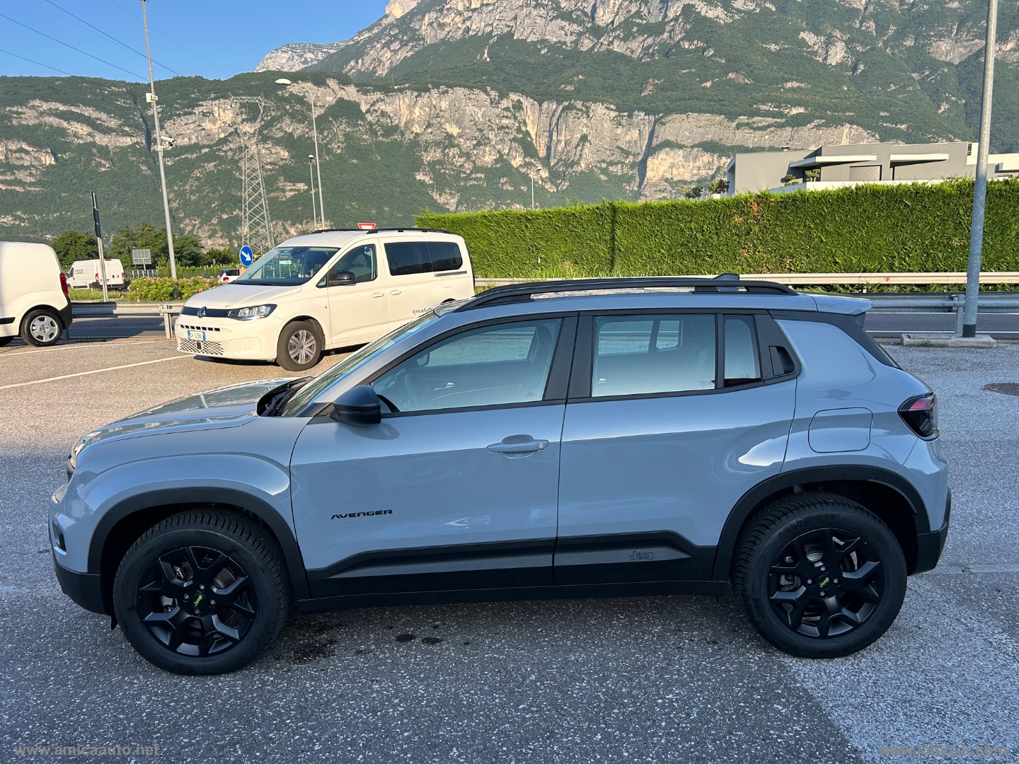 Avenger 1.2 Turbo 145CV e-Hyb.4xe Upland 4X4 - immagine 5