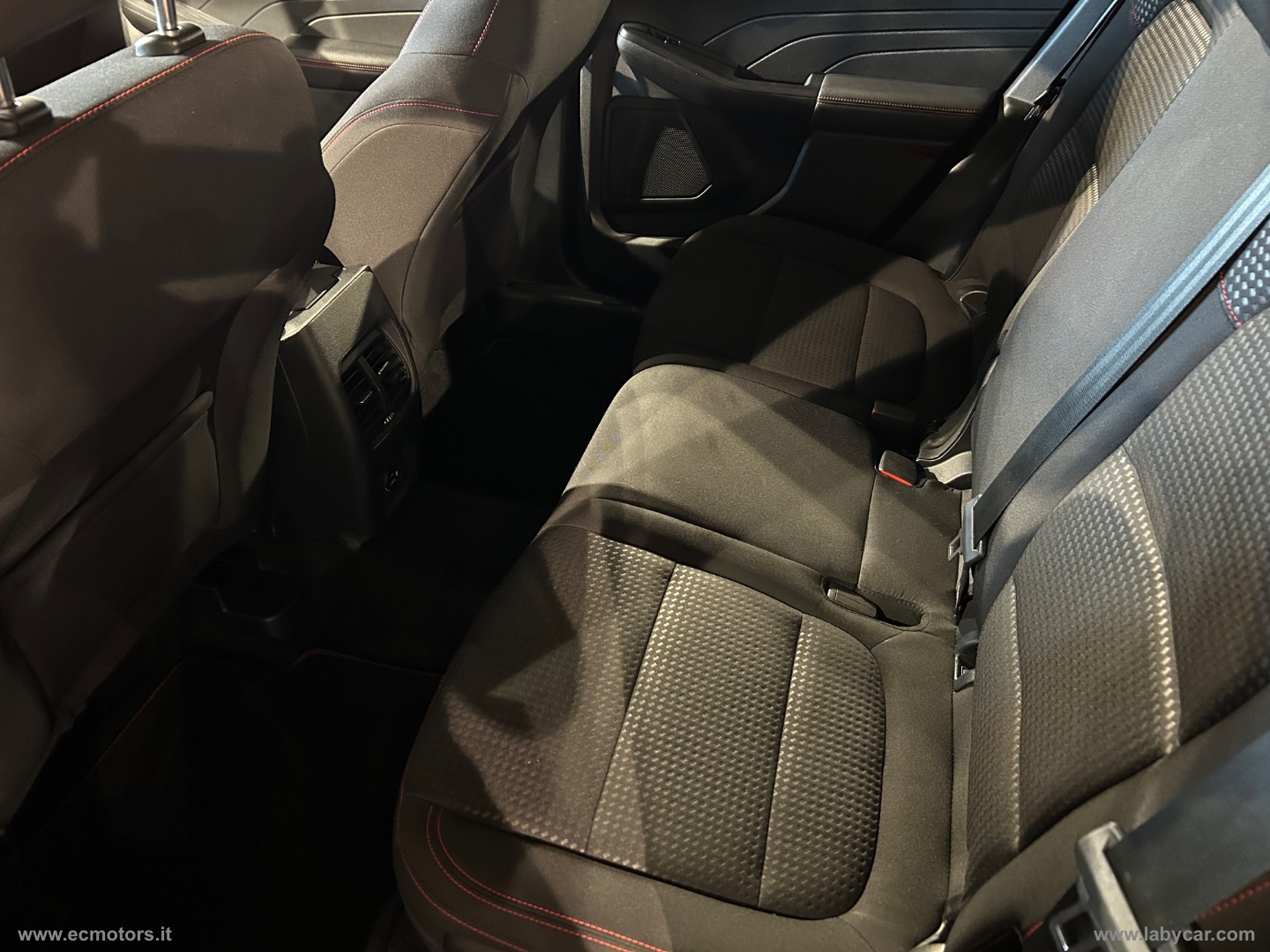 Kuga 1.5 EcoBlue 120 CV aut. 2WD ST-Line - immagine 5