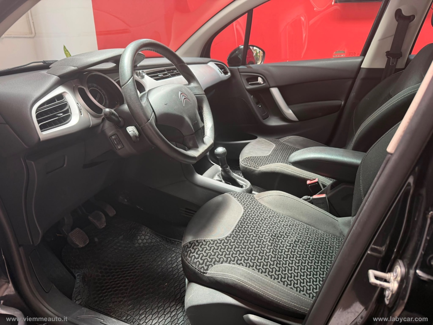 C3 1.2 VTi 82 Exclusive - immagine 5