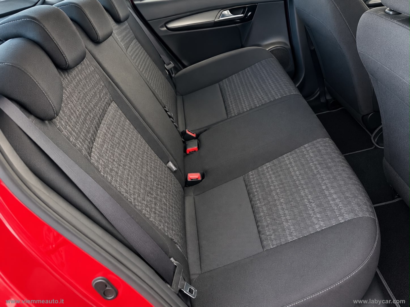 Yaris 1.5 Hybrid 5p. Business - immagine 5