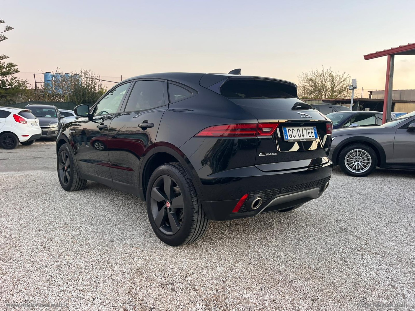 E-Pace 2.0D 150CV AWD aut. R-Dynamic S AUTOCARRO - immagine 5