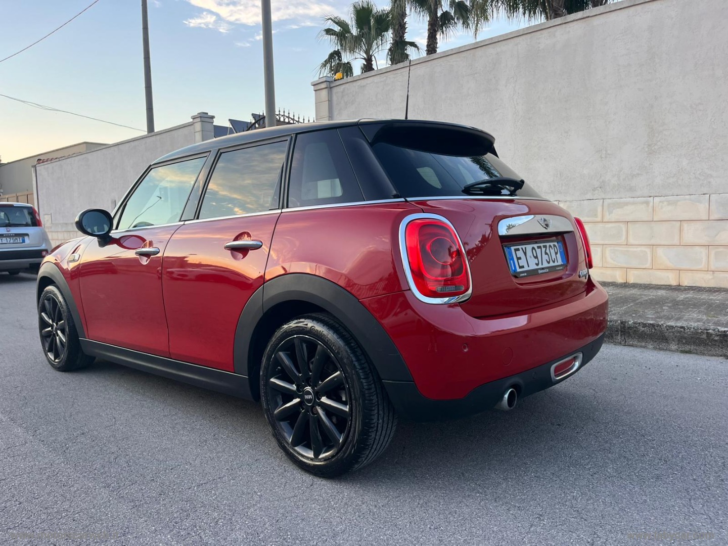 Mini Cooper D 5 porte - immagine 5