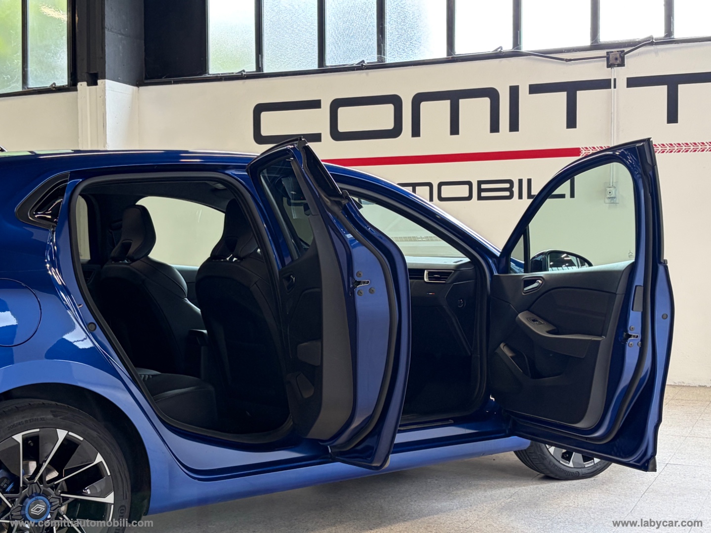 Clio Full Hybrid E-Tech 145 CV E. Alpine - immagine 5