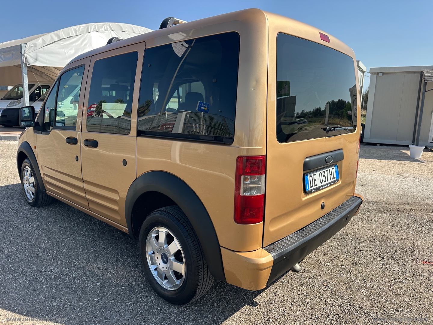 Tourneo CONNECT 200S 1.8 TDCi/110CV 5 POSTI - immagine 5