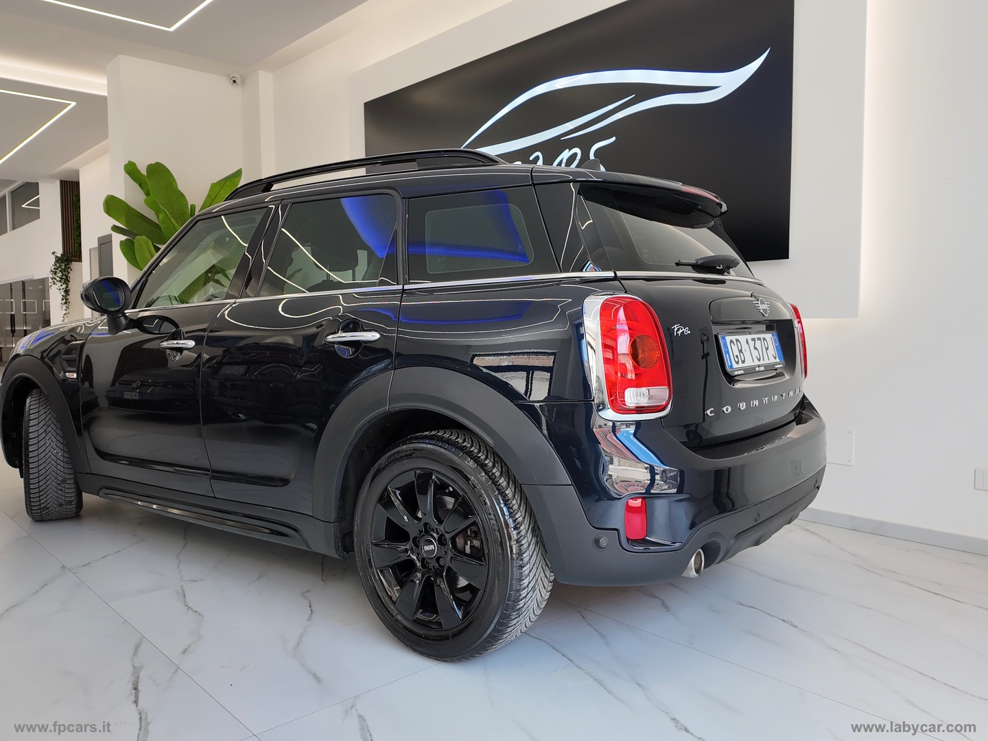 Mini Cooper D Business Countryman Aut. - immagine 5